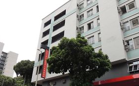 Hotel Esplanada - Proximo A Estacao De Trem  3*